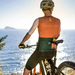 GOBIK Attitude 2.0 Apricot Maillot Manches Courtes Warm 2022 -Vestes De Pluie Soldes gobik attitude 20 apricot maillot manches courtes warm 2022 2