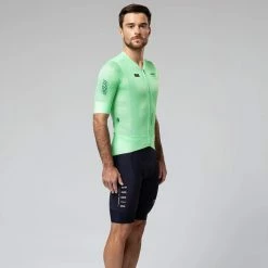 GOBIK Carrera 2.0 Unisex Mantis Maillot Manches Courtes Warm 2023 -Vestes De Pluie Soldes gobik carrera 20 unisex mantis maillot manches courtes warm 2023 2