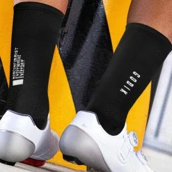 GOBIK Lightweight Unisex Paire De Chaussettes Cycliste Noir -Vestes De Pluie Soldes gobik lightweight unisex paire de chaussettes cycliste noir 2
