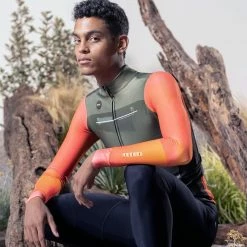 GOBIK SuperCobble Borneo Maillot Manche Longue Cold 2023 8 GOBIK SuperCobble Borneo Maillot Manche Longue Cold 2023 -Vestes De Pluie Soldes gobik supercobble borneo maillot manche longue cold 2023 2